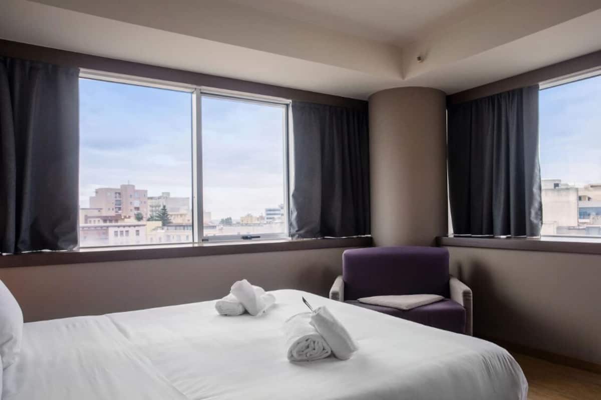 In-room safe, desk, free WiFi, bed sheets