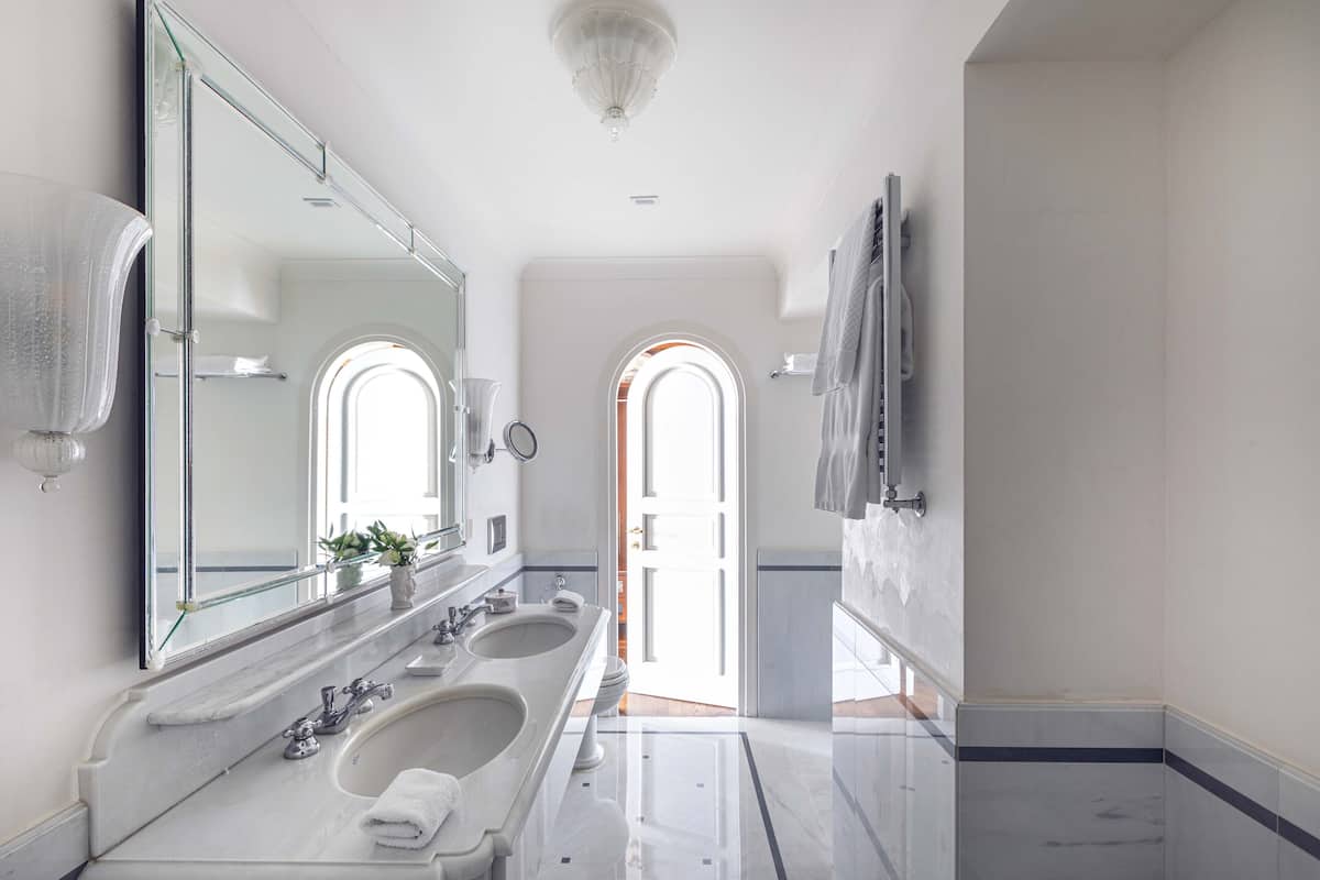 junior suite, sea view (premium - with balcony or terrace) | bathroom | rainfall showerhead, hair dryer, bathrobes, slippers