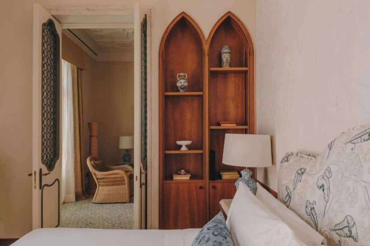 Ropa de cama de alta calidad, edredón y minibar