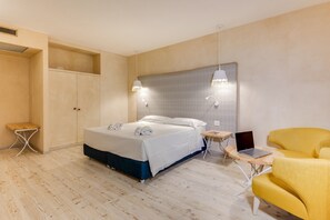 Habitación superior | Escritorio