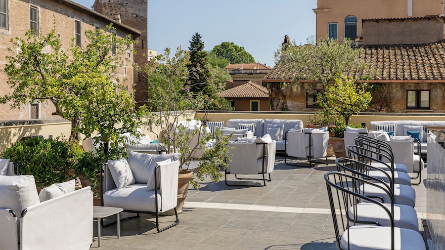 Room Mate Collection Mia, Rome Colosseum