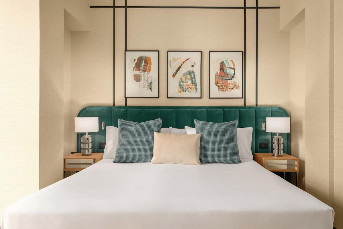 Premium bedding, minibar, in-room safe, desk