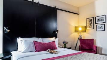 2 slaapkamers, een kluis op de kamer, een bureau