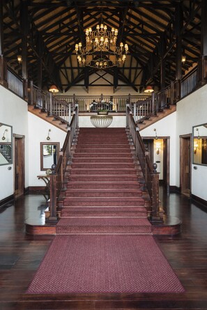Lobby sitting area - Zimbali Lodge (Ballito)