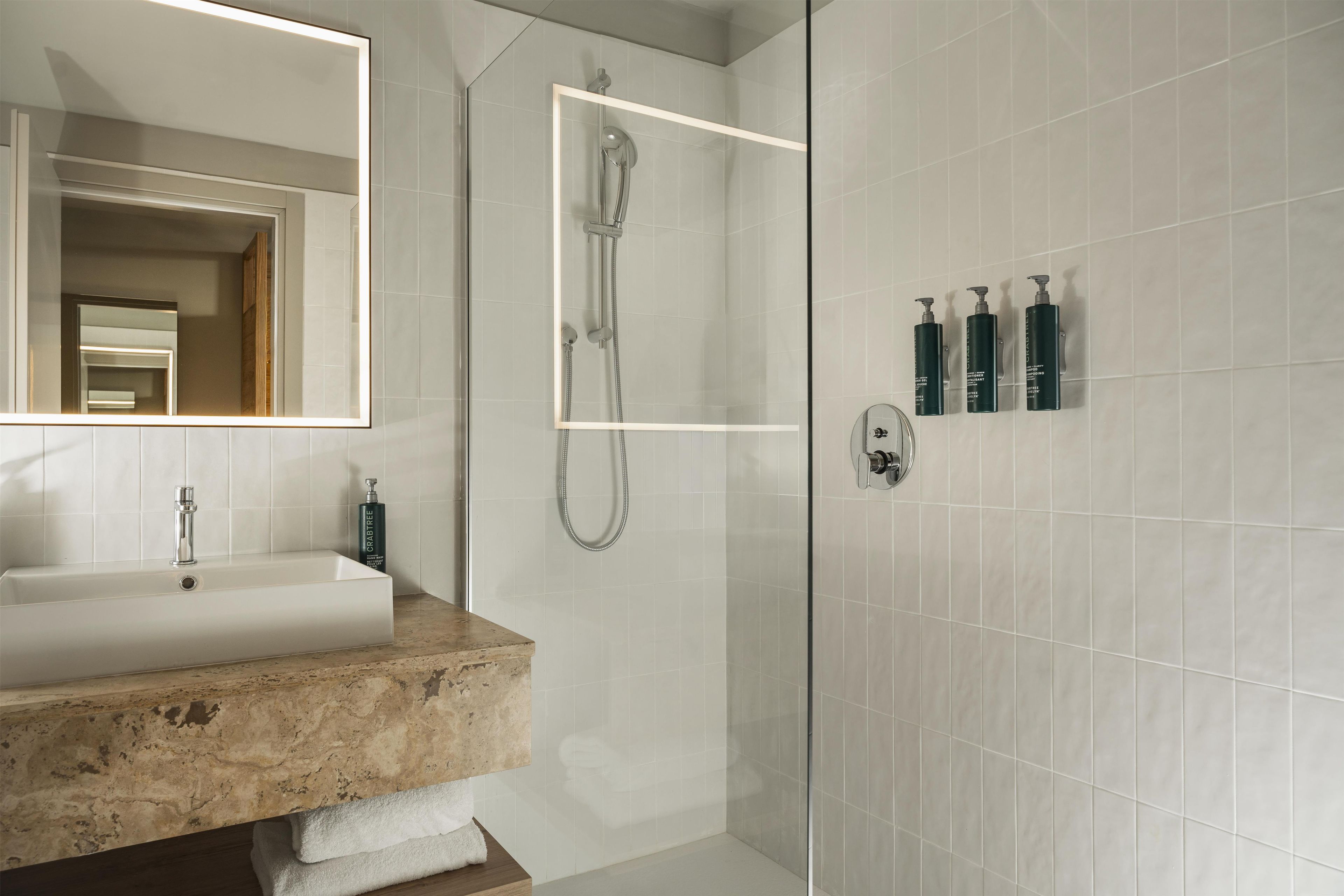 Bathroom shower