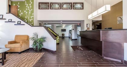 Sleep Inn & Suites Near I-90 and Ashtabula