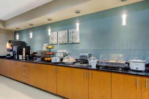 Desayuno buffet incluido todos los días 