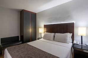 Chambre Double Standard, 1 grand lit