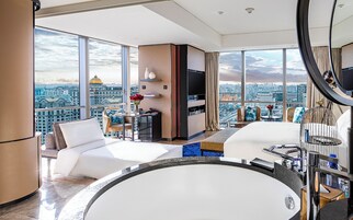 家庭房, 1 张特大床 (Magnifique) | 高档床上用品、羽绒被、迷你吧、客房内保险箱