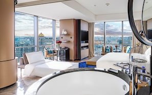 Familiekamer, 1 kingsize bed (Magnifique) | 1 slaapkamer, luxe beddengoed, donzen dekbedden, een minibar