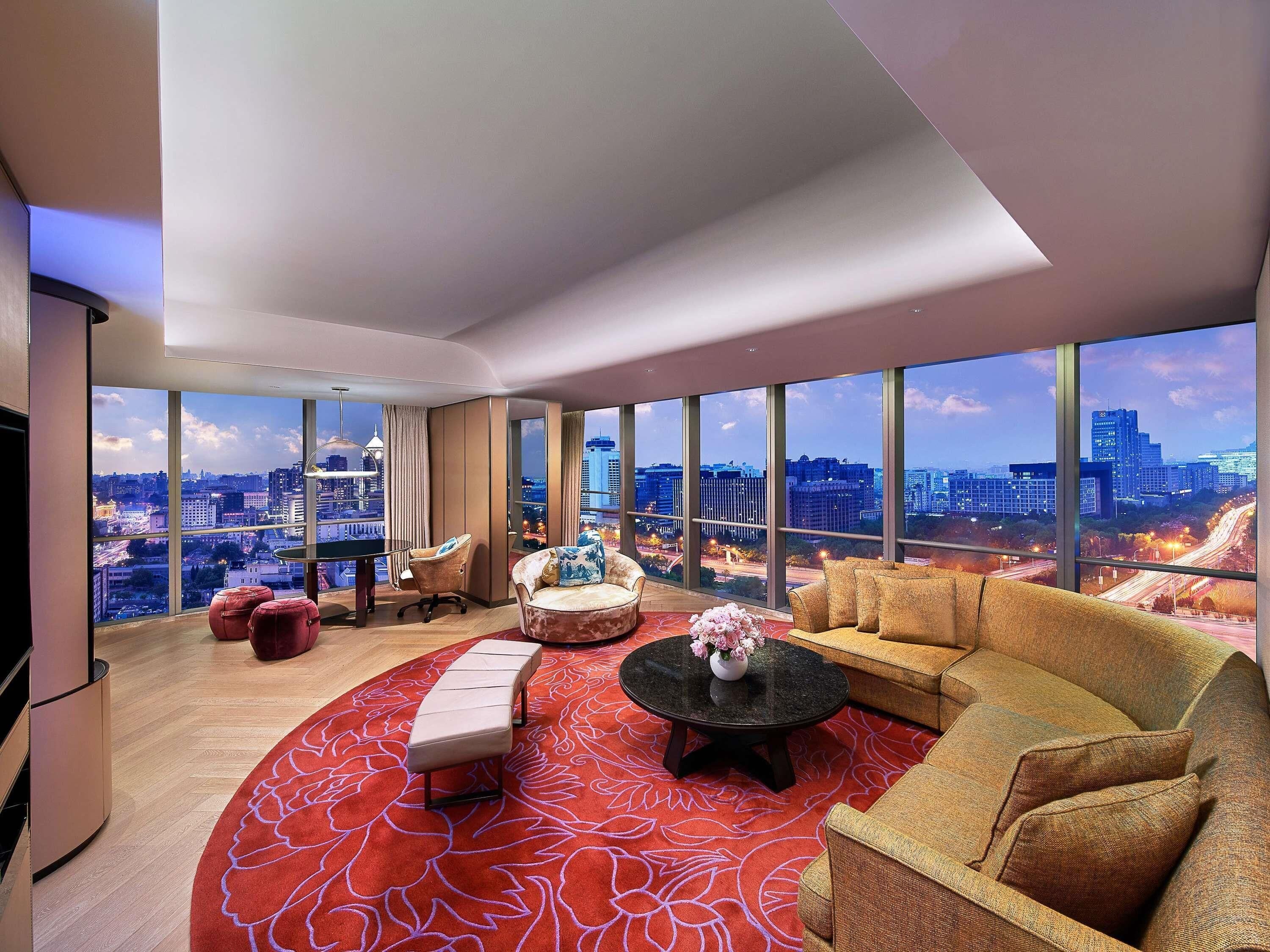 Suite, 1 King Bed (Opera) | Premium bedding, down comforters, minibar, in-room safe