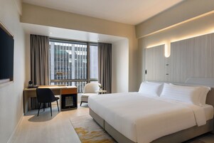Superior Room, 1 King Bed (Super)