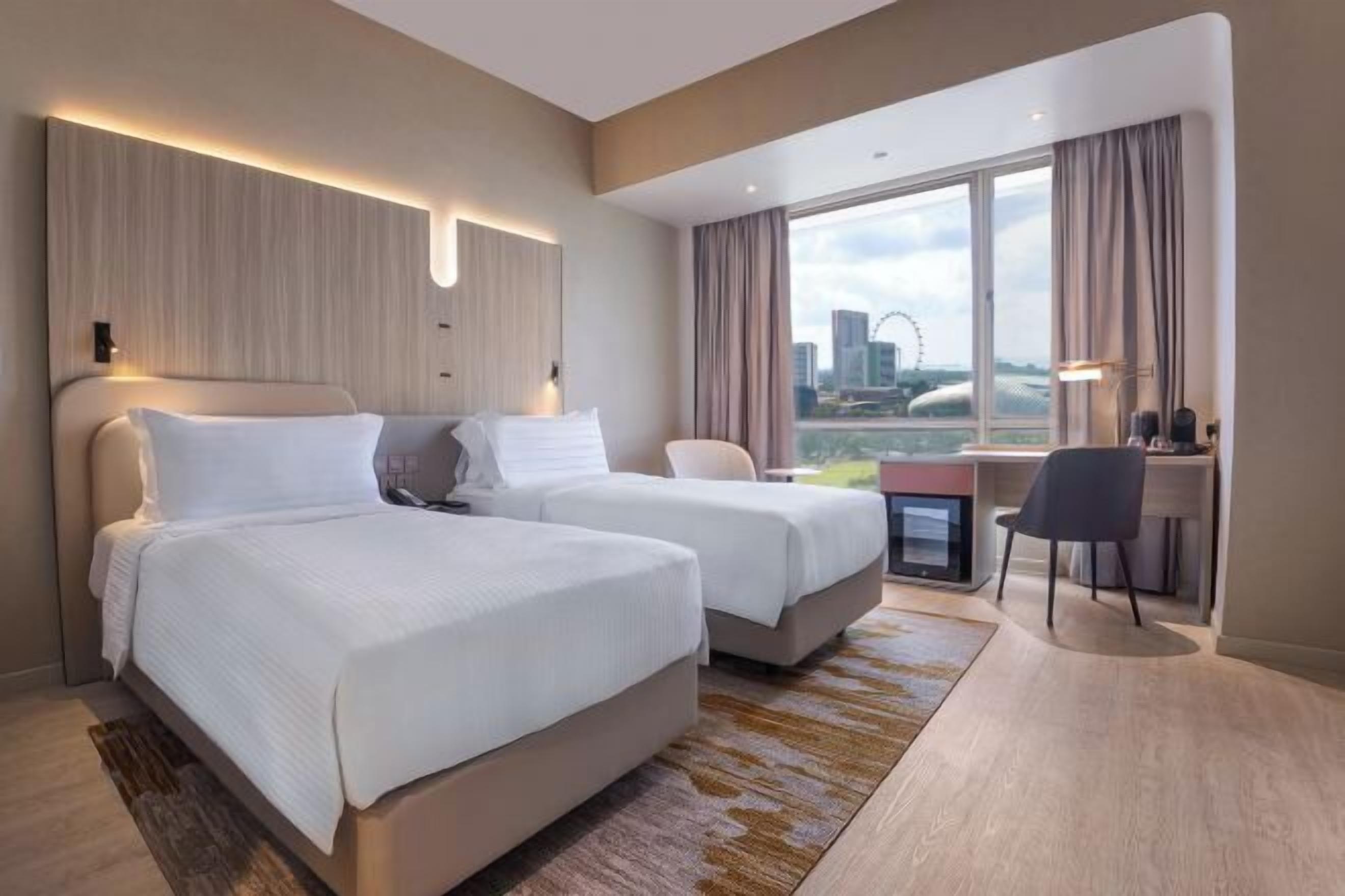 미니바, 객실 내 금고, 책상, 암막 커튼