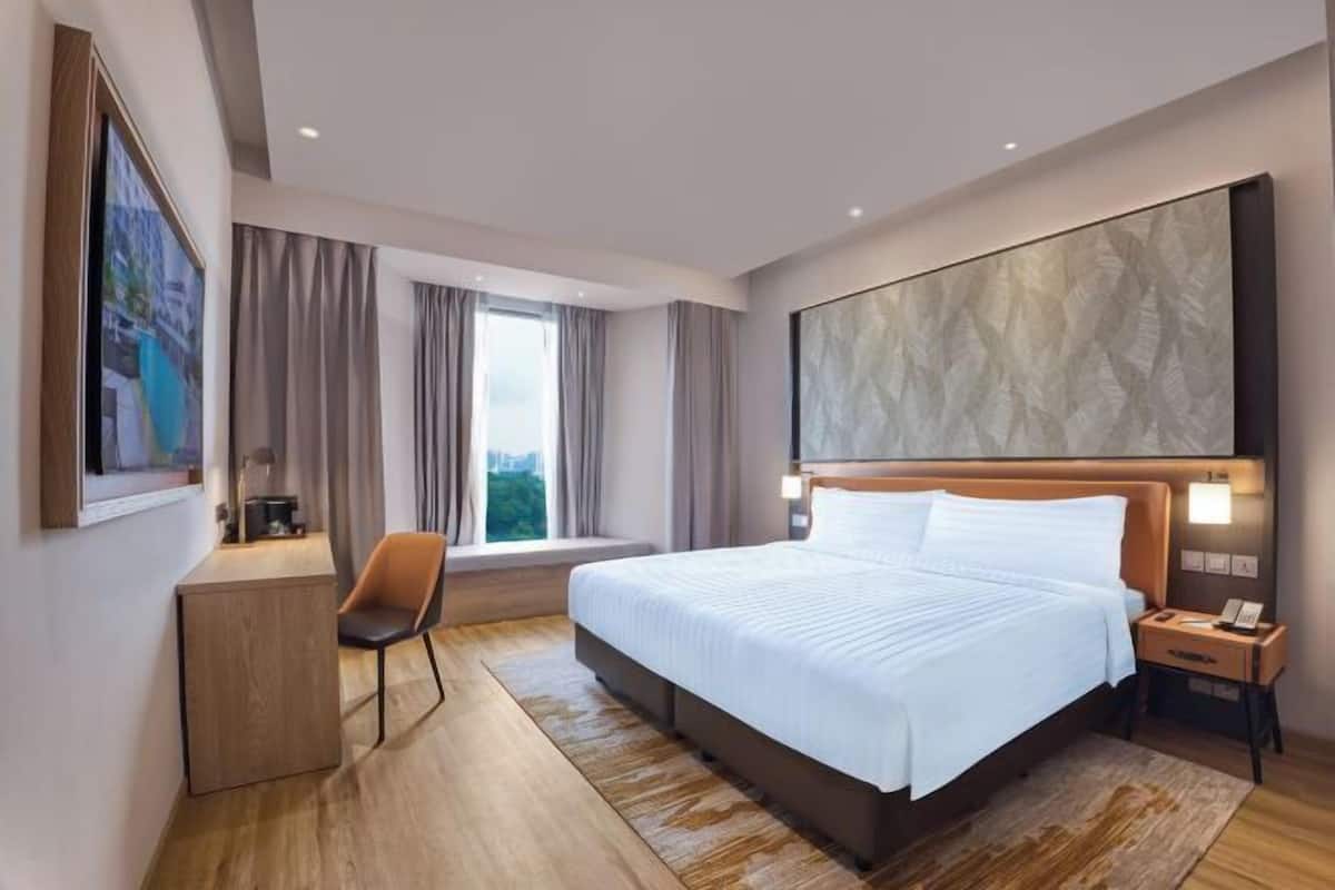 1 bedroom, minibar, in-room safe, desk