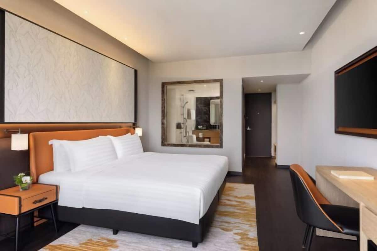 1 bedroom, minibar, in-room safe, desk