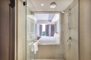 Combined shower/tub, free toiletries, hair dryer, bathrobes