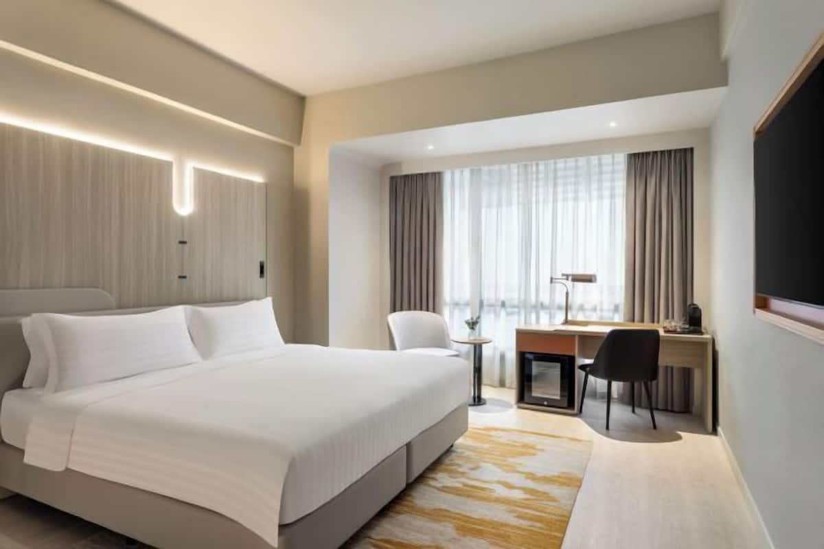 1 bedroom, minibar, in-room safe, desk