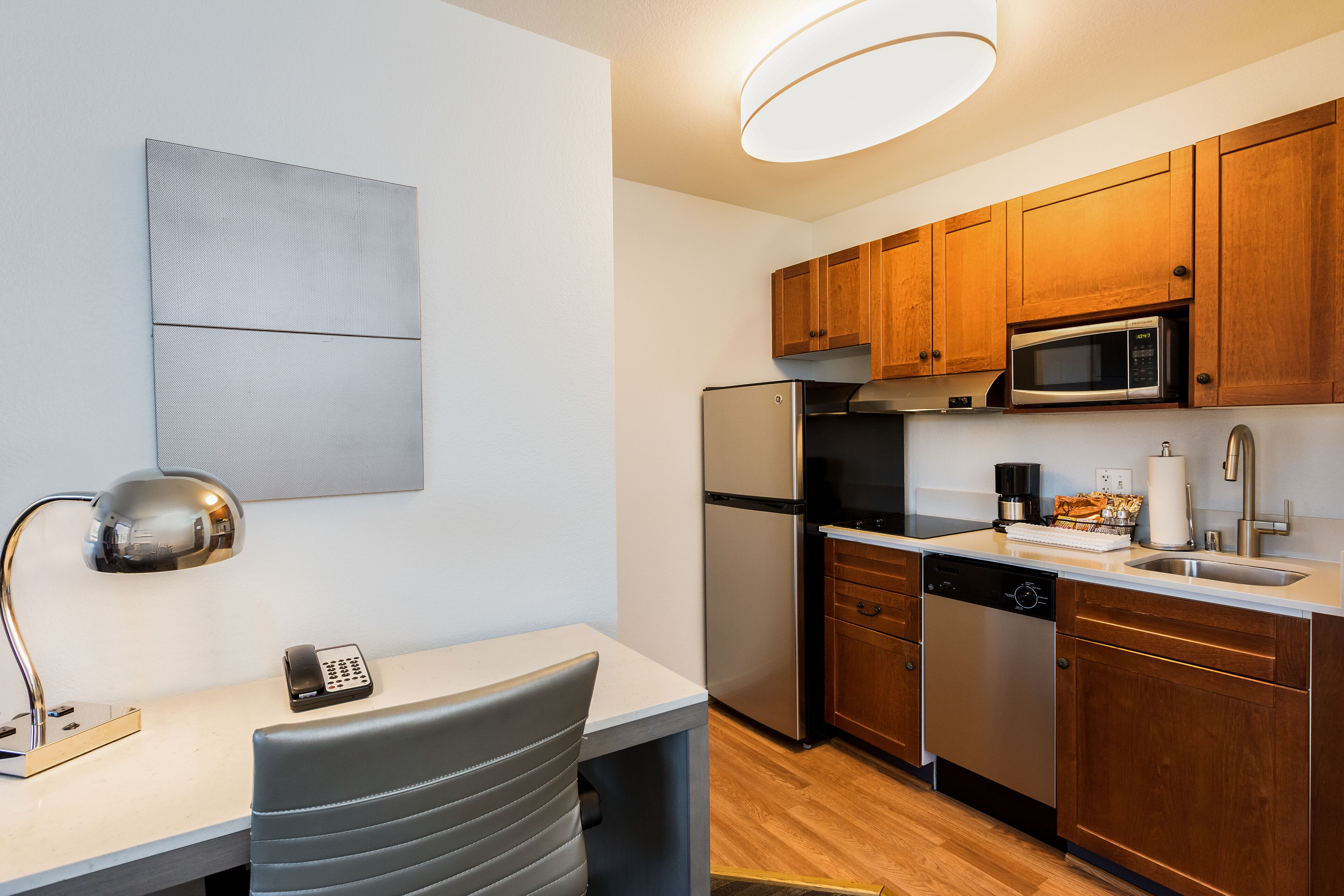studio | private kitchen | fridge, microwave, stovetop, dishwasher