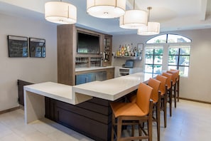 Bar (en la propiedad)