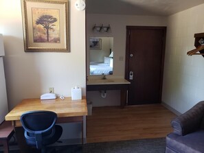 Living room - Autumn's Inn (Roundup)