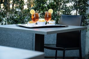 Bar (on property) - Best Western JFK Hotel (Naples)