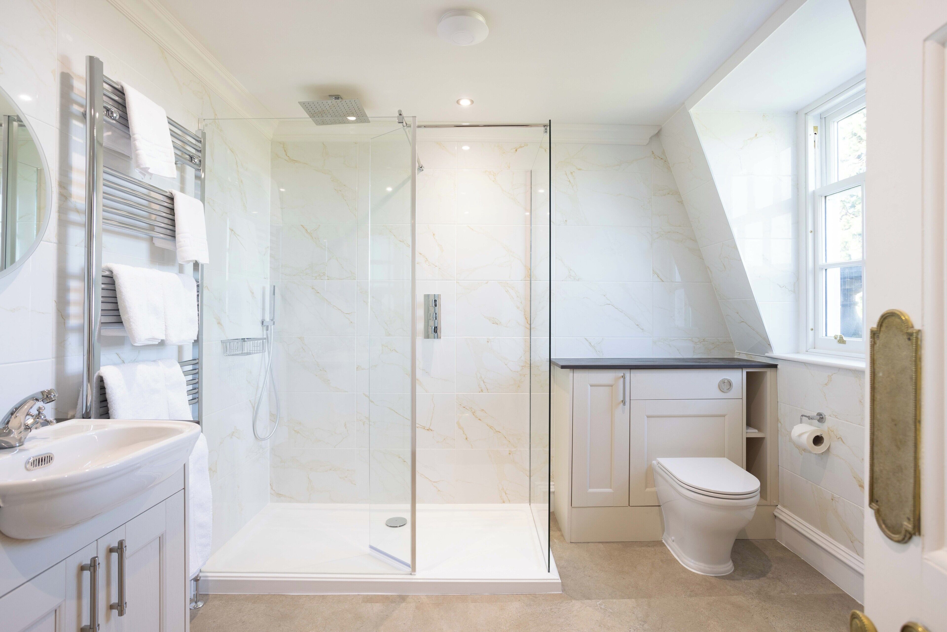 classic double room, 1 king bed | bathroom | designer toiletries, hair dryer, bathrobes, towels