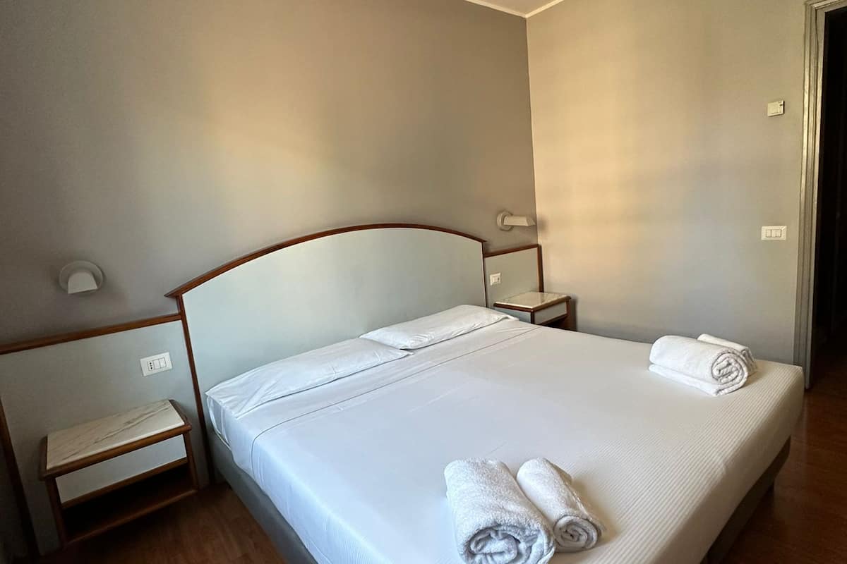 Frette Italian sheets, premium bedding, down duvets, blackout curtains