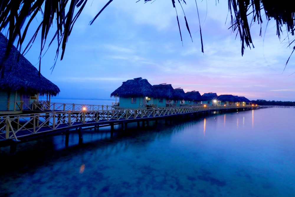 Punta Caracol acqua-lodge by null