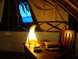 2 bedrooms, in-room safe, desk, free rollaway beds