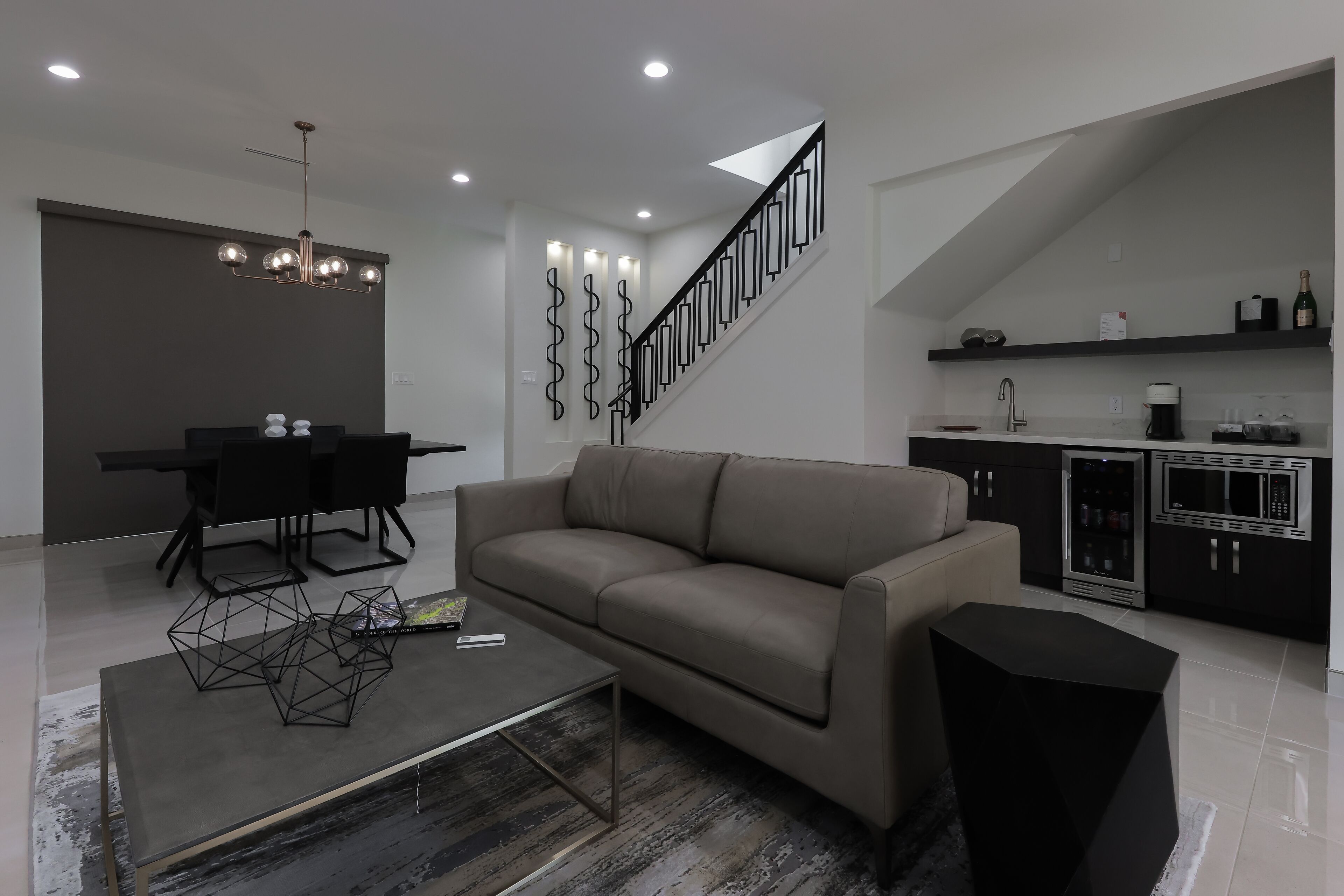 honeymoon suite, 1 bedroom, jetted tub, garden view (honeymoon suite) | living area | flat-screen tv