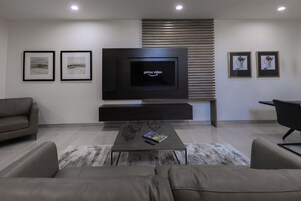 Televisión de pantalla plana