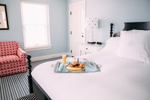 Cooked-to-order breakfast for a fee on weekdays - Congress Hall (Cape May)