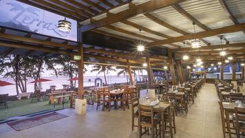 Breakfast, lunch, dinner served; international cuisine