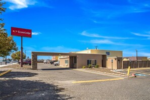 A parking lot with a sign for EconoLodge.