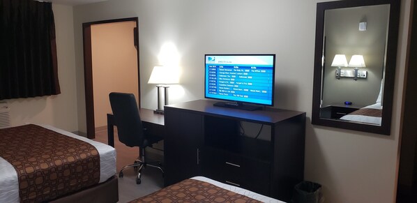 Desk, blackout drapes, free WiFi, bed sheets