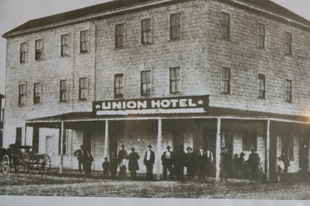 Union Hotel by null