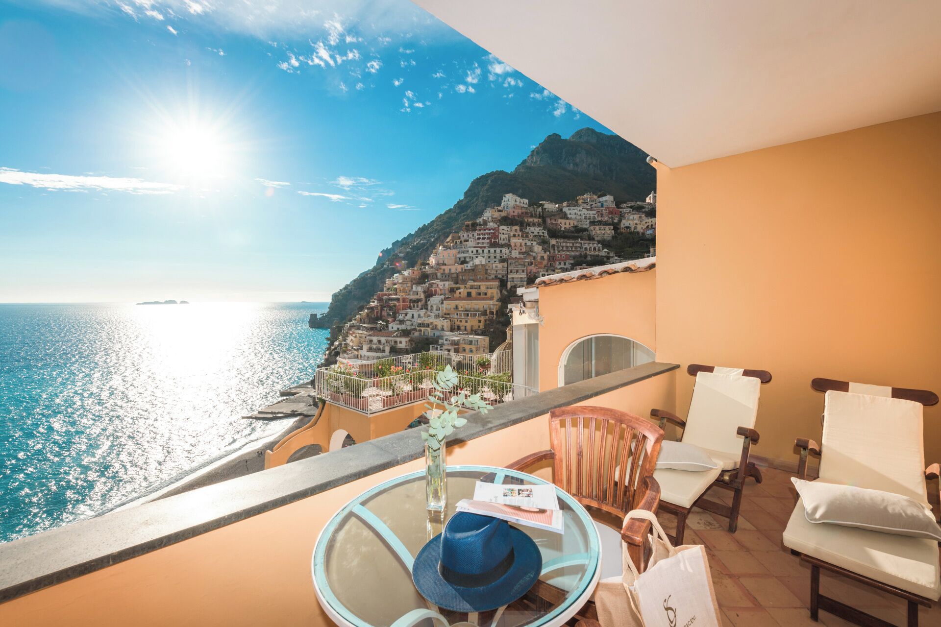 Classic Double Room, Balcony, Sea View | Minibar, in-room safe, individually furnished, desk