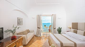 Classic Double Room, Balcony, Sea View | Minibar, in-room safe, individually furnished, desk