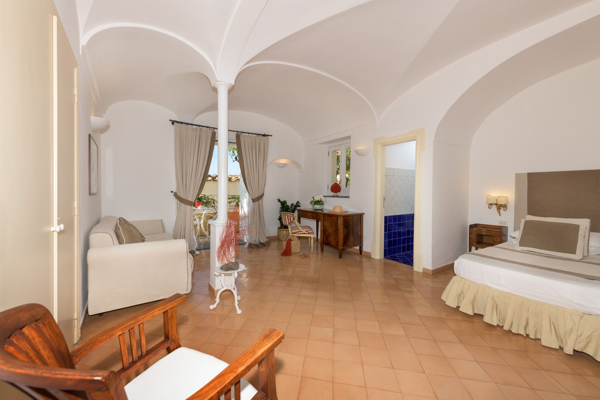 standard double room, balcony | living area | 30-cm tv with satellite channels, pay films