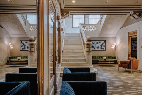 Sala de estar en el lobby