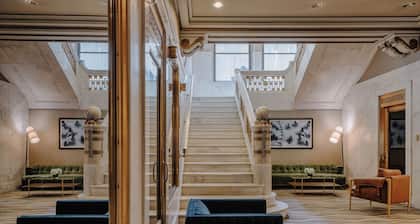 Club Quarters Hotel Wacker at Michigan, Chicago