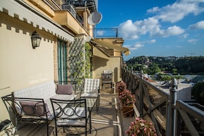 Panorama suite, terras | Terras