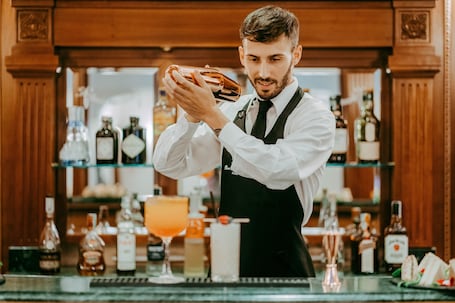 Bar (on property). River Palace Hotel