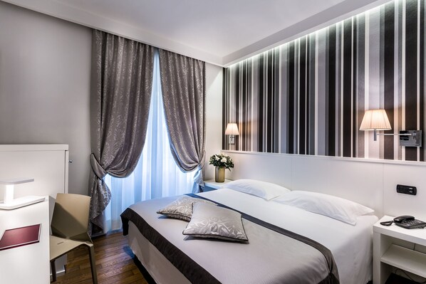 2 chambres, coffres-forts dans les chambres, Wi-Fi gratuit