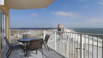 Condo, 2 Bedrooms, 2 Bathrooms, Sea Facing | Balcony