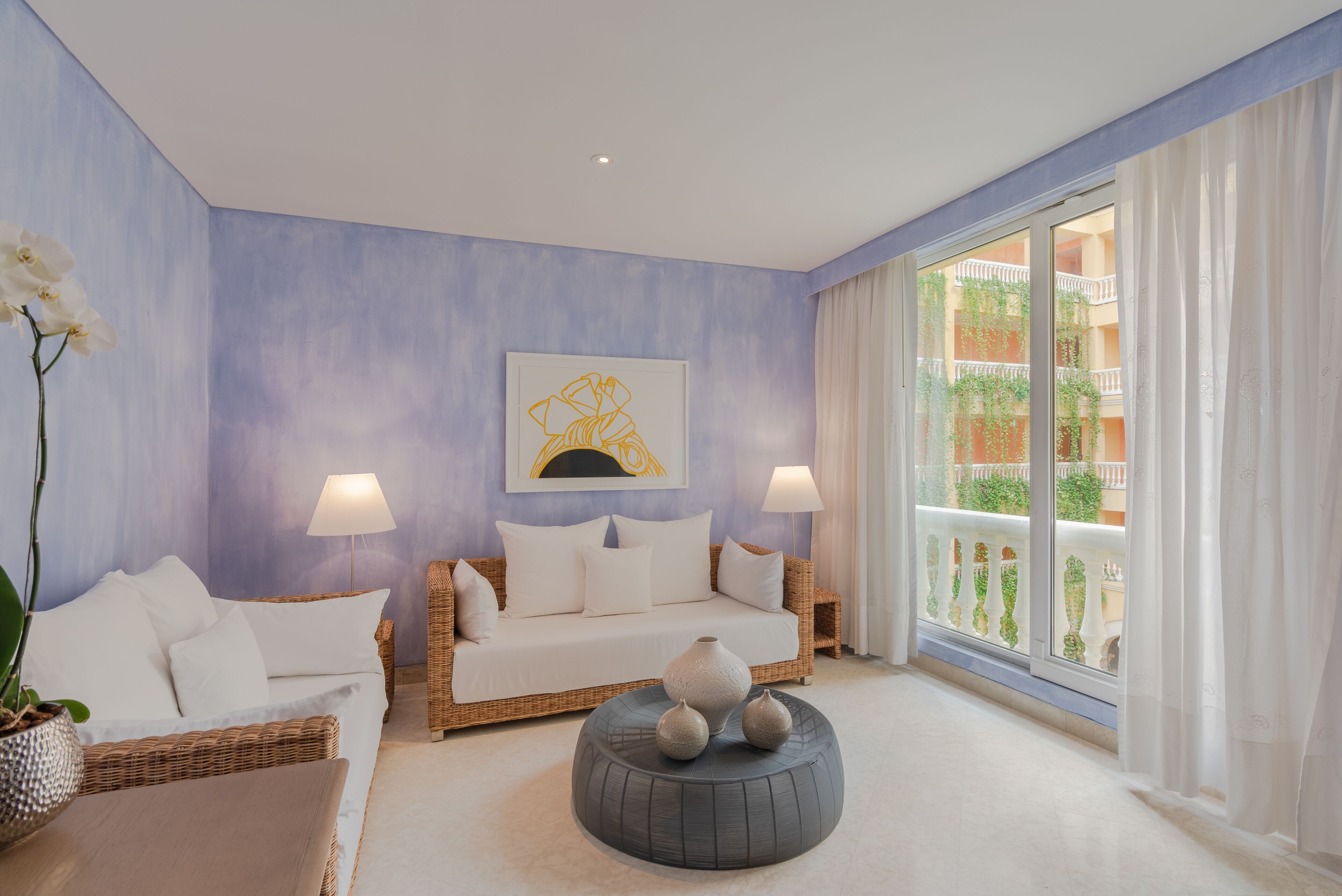 suite, courtyard view | view from room