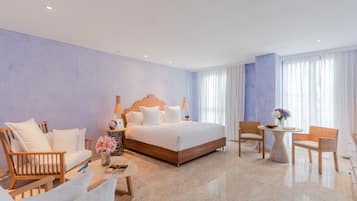 Junior Suite | Frette Italian sheets, premium bedding, down duvets, minibar