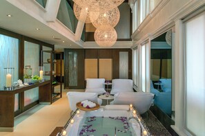 Espace de soins pour les couples, bain à remous, hammam, hammam