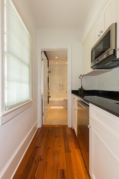 Suite (William Kerr) | Private kitchen | Fridge at The Marquesa Hotel