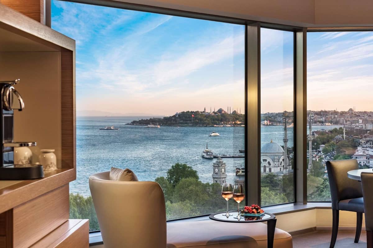 Deluxe Suite, 1 King Bed with Sofa bed (Bosphorus View) | 1 bedroom, hypo-allergenic bedding, minibar, in-room safe